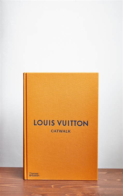 boeken louis vuitton|louis vuitton coffee table books.